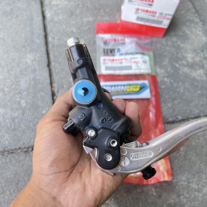 Jual Master Rem Radial Tabung Yamaha R1 R6 original baru | Shopee Indonesia