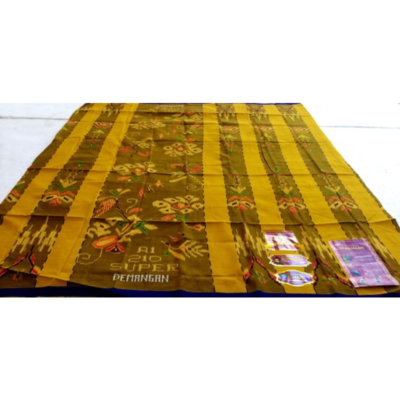 Jual Sarung Demangan FuLL Sutra Motif Manis | Shopee Indonesia