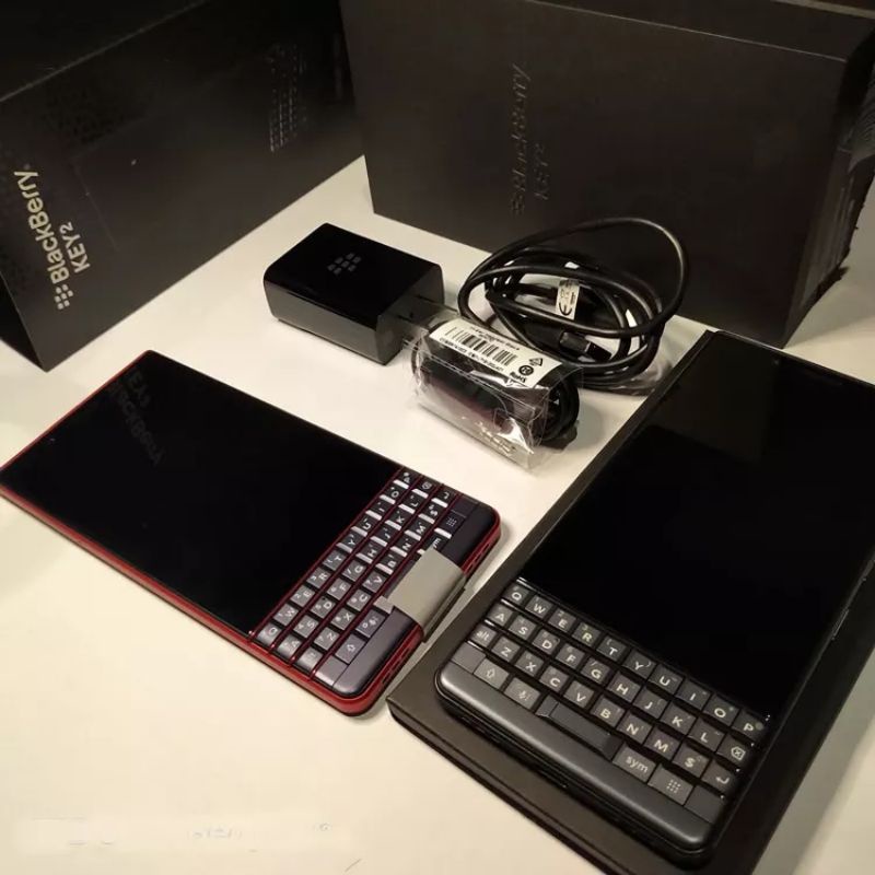 日本版 BlackBerry KEY2 RED Edition BBF100-9 BlackBerry KEY2徹底