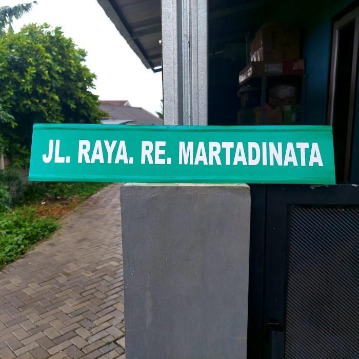 Jual Rambu Nama Jalan 50X10Cm Cutting Sticker Skotlite Dengan Dasar ...