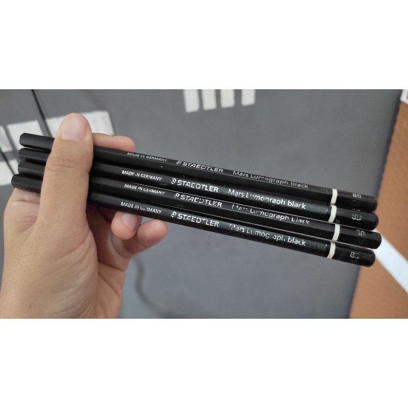 Jual Staedtler Mars Lumograph Black Pencil 8b Shopee Indonesia