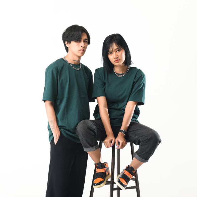 Jual Kaos polos lengan pendek hijau botol oversize | Shopee Indonesia