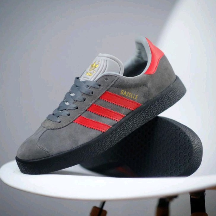 Adidas gazelle red outlet and grey