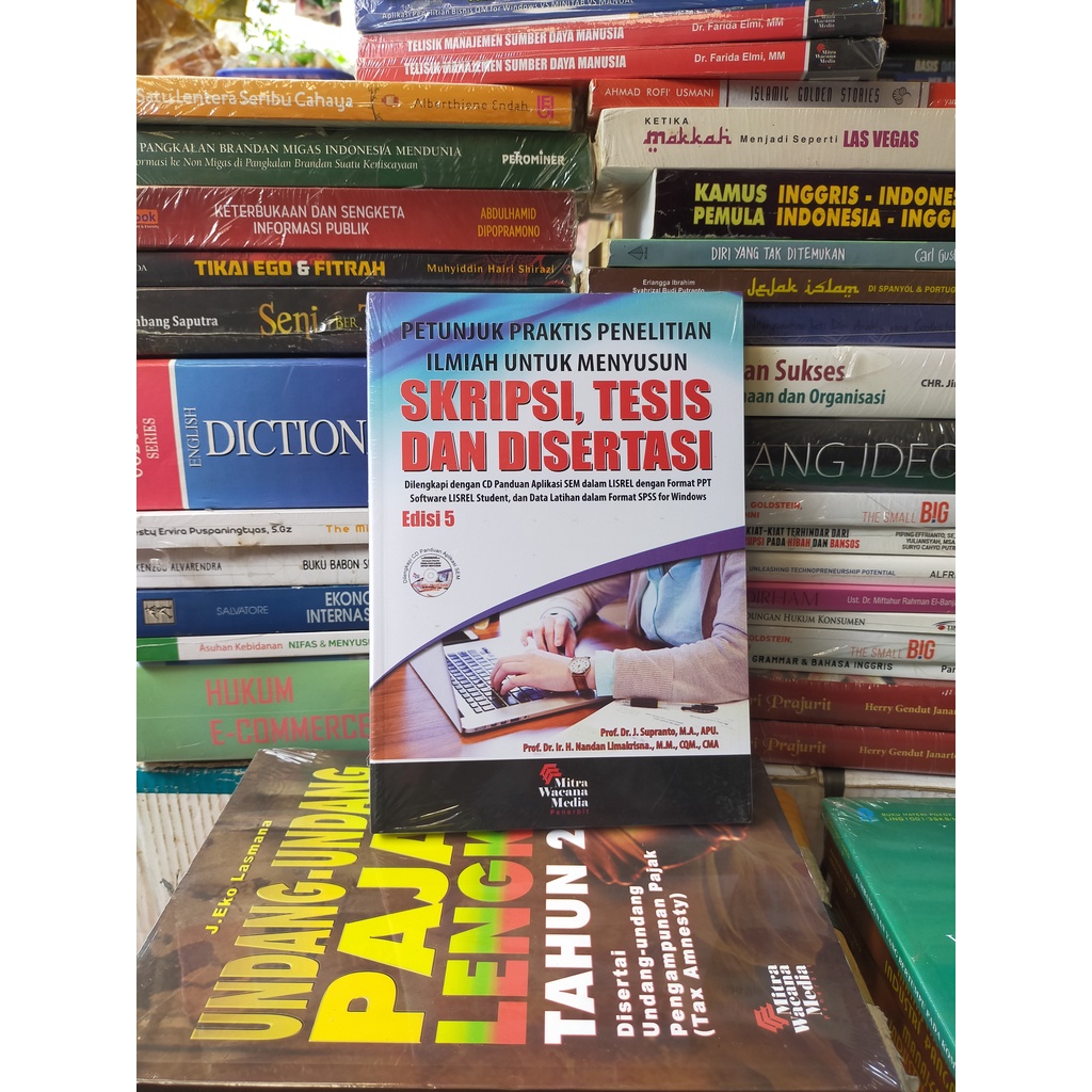 Jual PETUNJUK PRAKTIS PENELITIAN ILMIAH UNTUK PENYUSUNAN SKRIPSI DAN ...