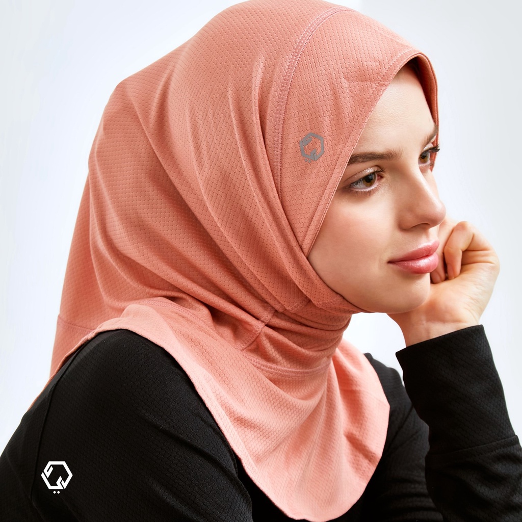 Fateema X REYD Royal Hijab Vest main image 0