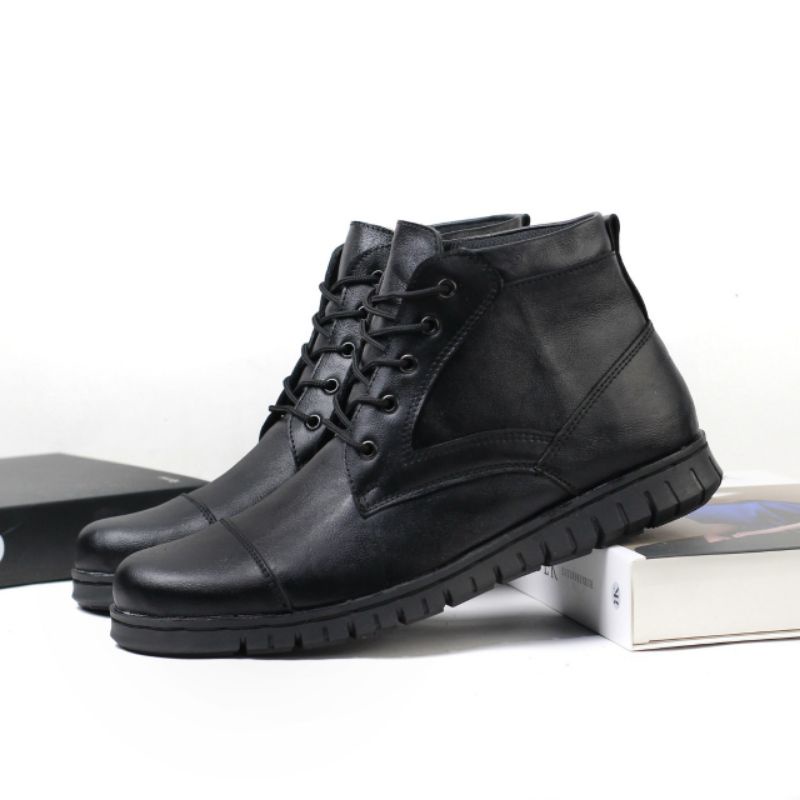 Jual SULTAN FOOTWEAR X BERLIND | Sepatu Boots Kasual Pria Kulit Asli ...