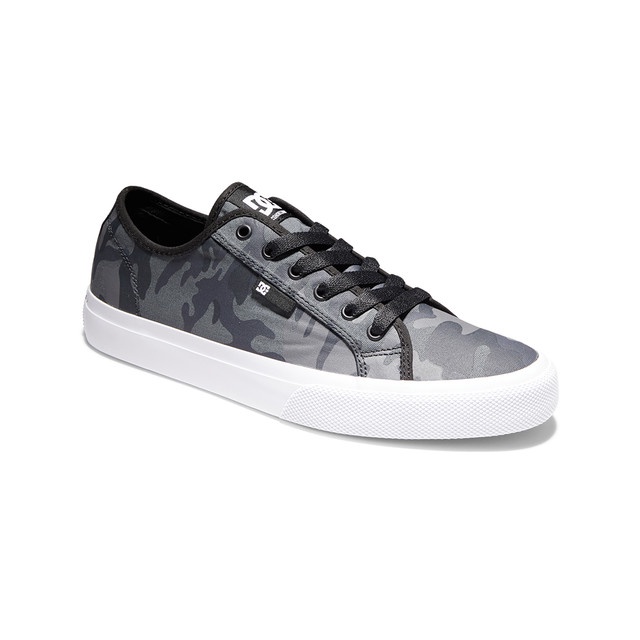 camouflage dc shoes