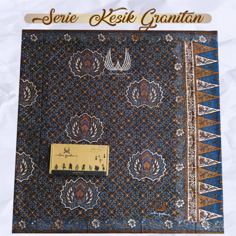 Jual LIMITED EDITION !!! Sarung Batik LarGurda Serie Granitan Biru Navy ...