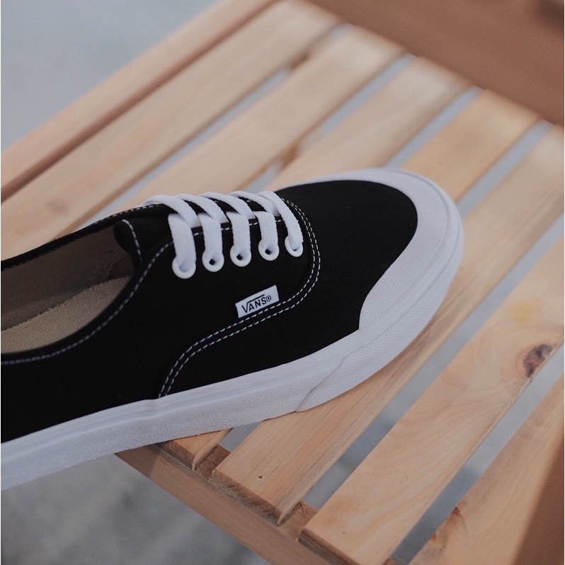 Jual Vans Authentic 138 Canvas Black And White 100 ORIGINAL RESMI Shopee Indonesia