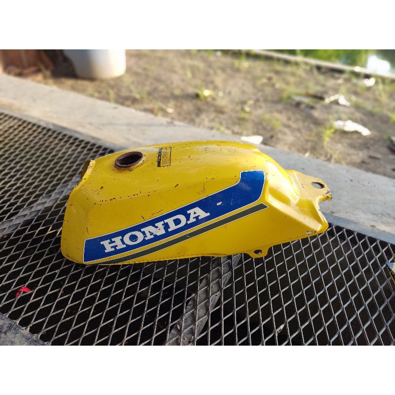 Jual Tangki Honda Win Kuning Cat Orisinil Kaleng Utuh Tidak Peyok ...