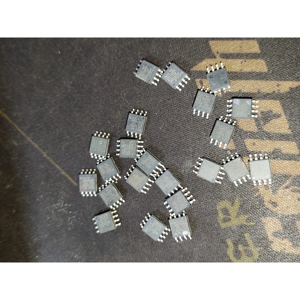 10x MX25L3206EM2I-12G MXIC CMOS Flash Memory IC - WSOP8 Package, 32M, SMD