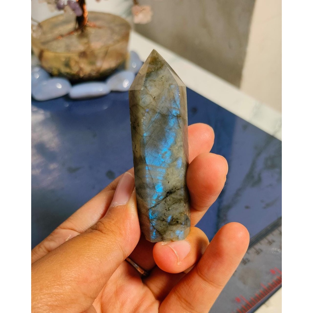 Labradorite naturale da 30x20 mm a 39x19 mm fatta a mano con 4 coppie di intaglio di design gemme sfuse - Italia