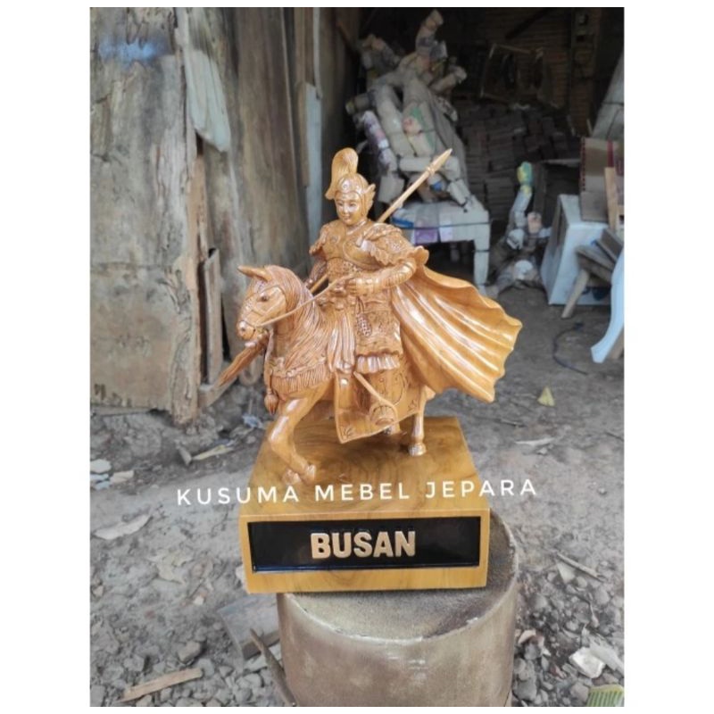 Jual Patung Pahlawan Dekorasi Meja Kayu Jati Solid (Tinggi 40cm