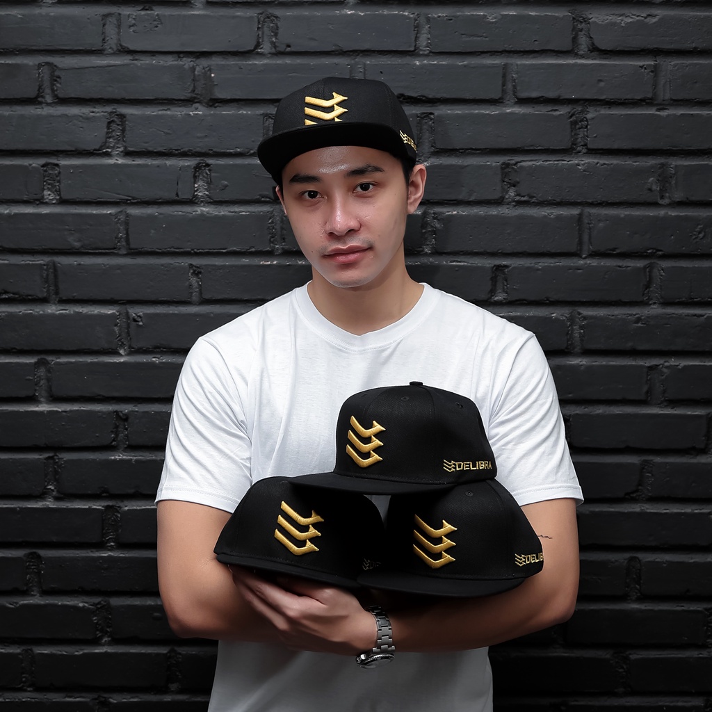 Jual Delibra Topi Pria Snapback Black Logo Gold | Shopee Indonesia