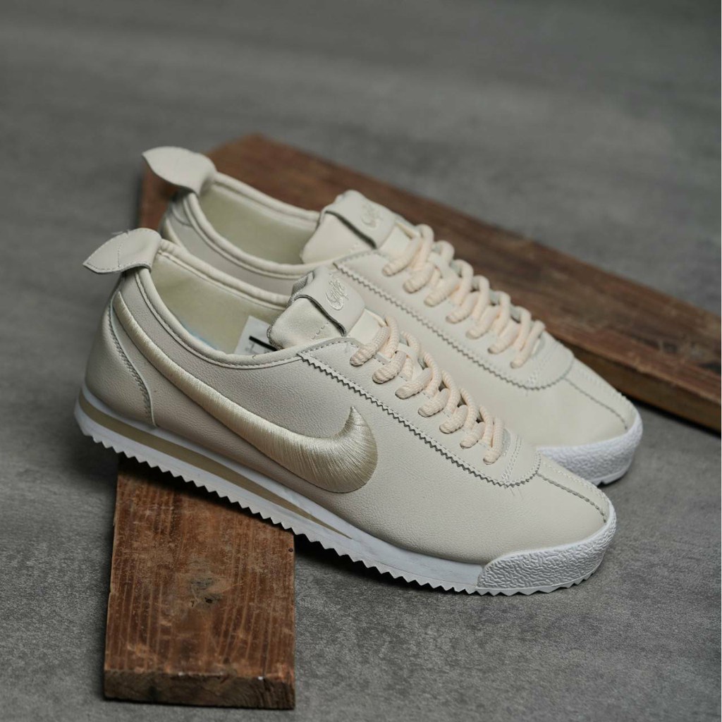 Jual SEPATU NIKE CORTEZ SL 72 OATMEAL ORIGINAL BNIB FULL BARCODE SNEAKERS WANITA Shopee Indonesia