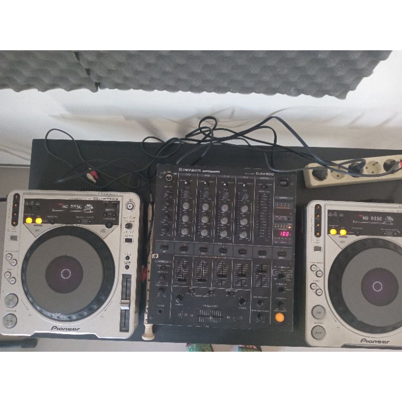 Jual Alat dj second. PIONEER CDJ 800MK2 + mixer DJM 500 Jual Alat dj second. PIONEER CDJ 800MK2 + mixer DJM 500