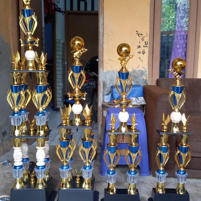 Jual Trophy Piala Set Juara Kaki Kaki Kaki Kaki