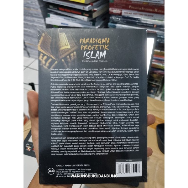 Jual Buku Paradigma Profetik Islam : Epistemologi Etos Dan Model ...