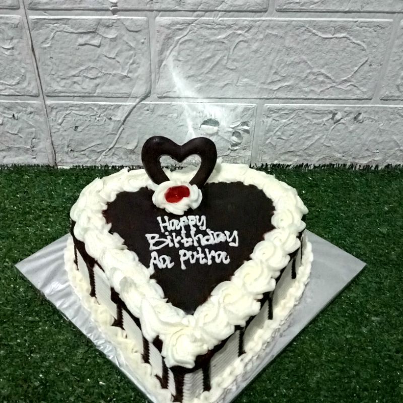 Jual kue ulang tahun love 18cm | Shopee Indonesia