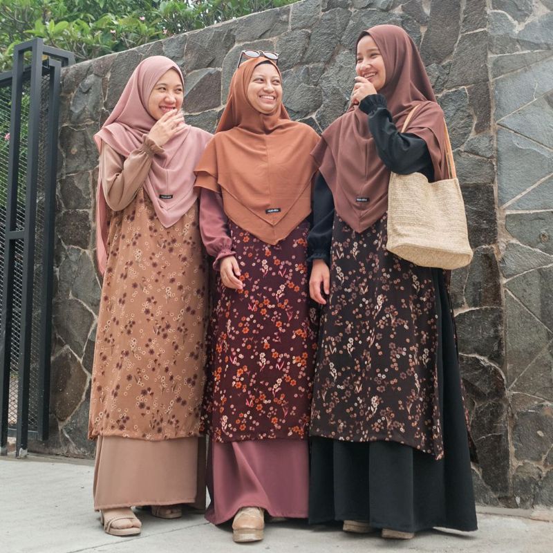 anies hijab gamis