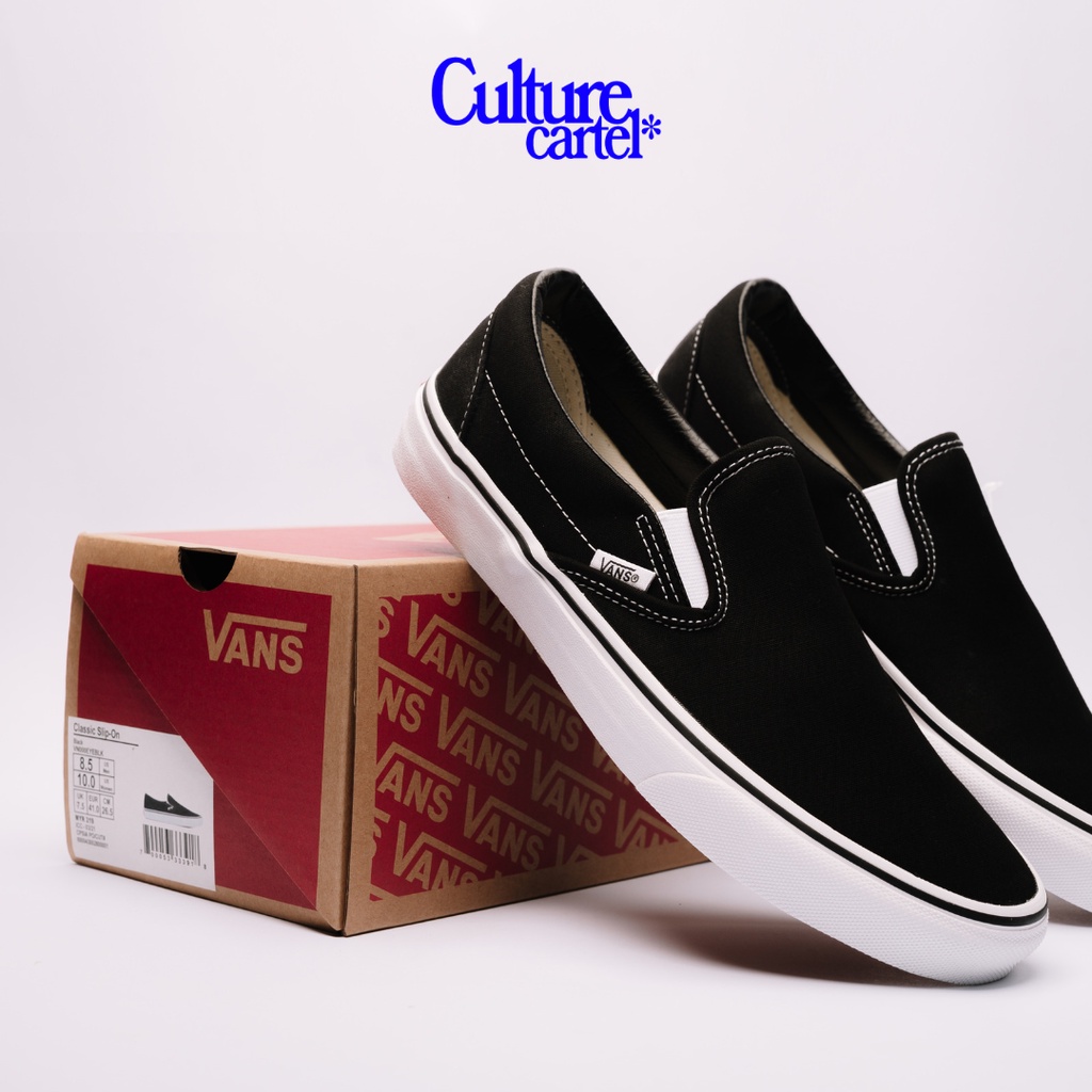 Zapatillas y Ropa retailer online en
