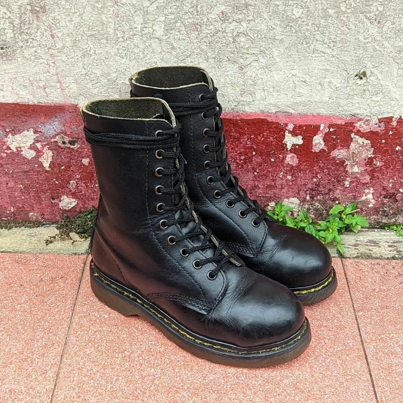 Doc martens 1919 steel toe deals