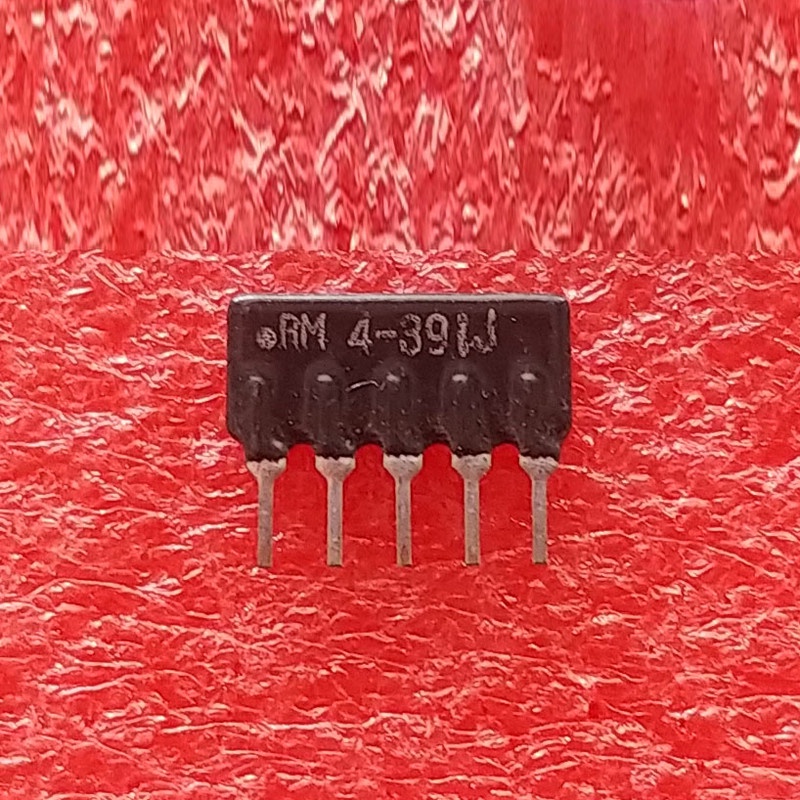 Jual Resistor Array SIP5 5p 5 pin 390 | Shopee Indonesia