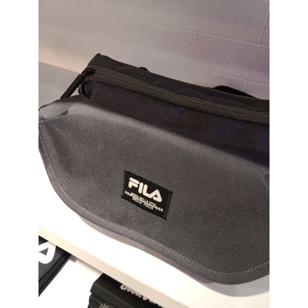 Harga waist bag hot sale fila original