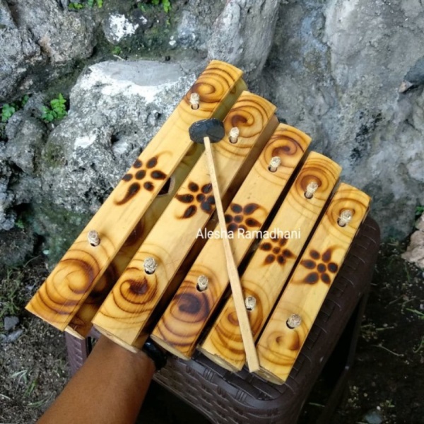 Jual Dijual Rindik Bambu Alat Musik Tradisional Bali Gamelan Bambu Bali ...