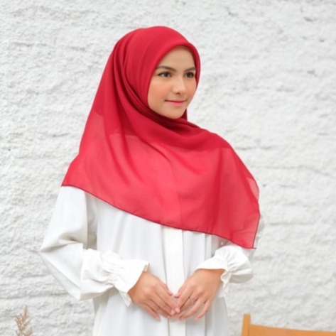 Jual [ COD ] Bella Square 50 Warna Hijab Jilbab Segi Empat Merah Cabe