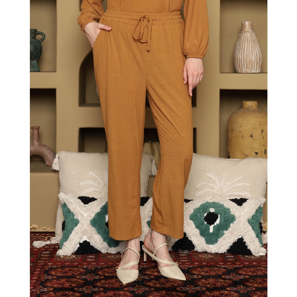 Rodeo - Celana Wanita - Qara Pants - Mustard