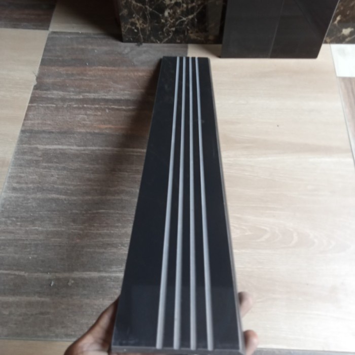 Jual GRANIT LIST PLINT 10X50 GRANIT HITAM DINDING LANTAI TANGGA