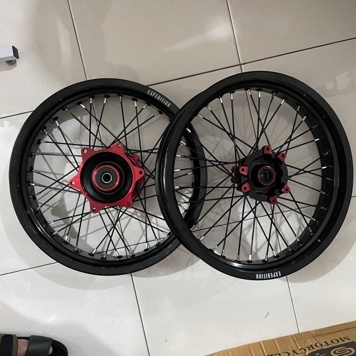 Jual Wheelset Wheel Set Ban Velg Supermoto CRF 150 L Expedition Scarlet ...