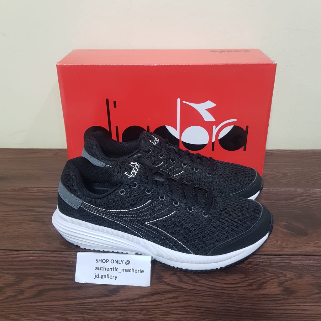 Diadora flamingo 3 hotsell