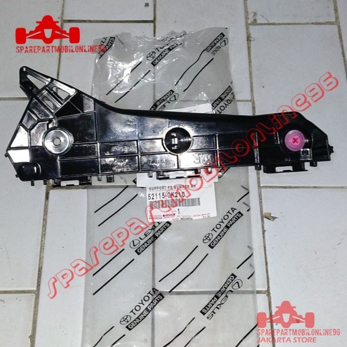 Jual Bracket Braket Breket Bumper Depan Toyota Innova Reborn 2016 ASLI ...