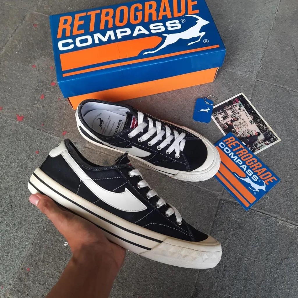 Jual SEPATU COMPASS RETROGRADE LOW BLACK WHITE ORIGINAL100% | Shopee ...