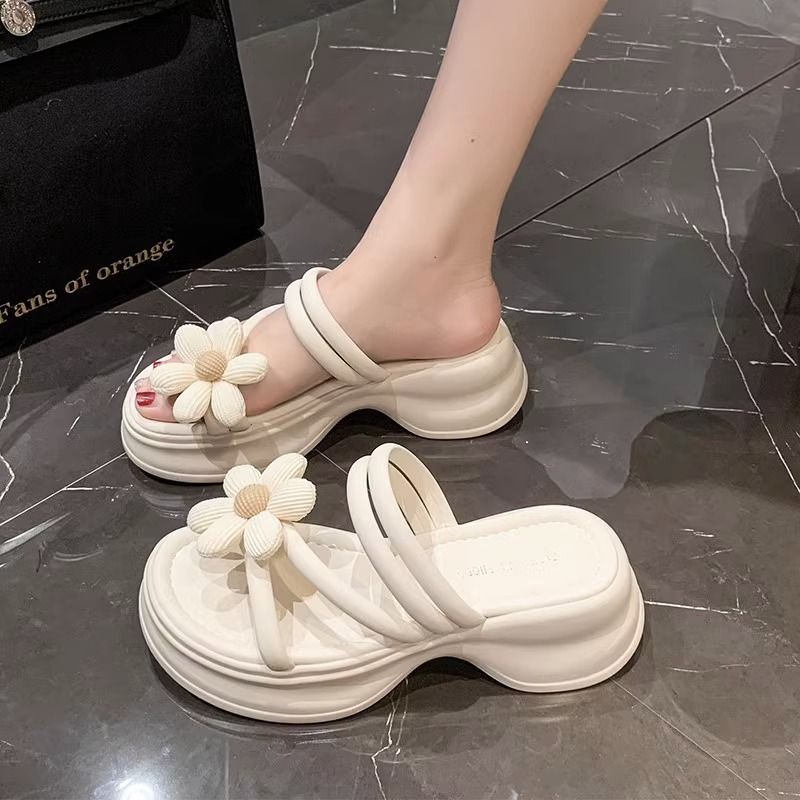 Jual Sunflower sandals for women in summer, wearing fashionable thick ...