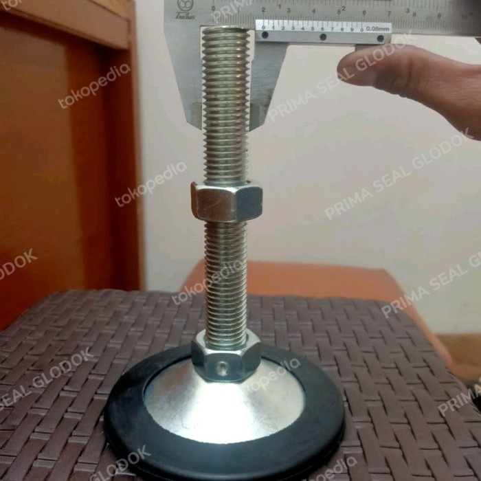 Jual 1 Set Kaki Adjuster conveyor M20 x 150 + Karet / Foot Adjuster ...