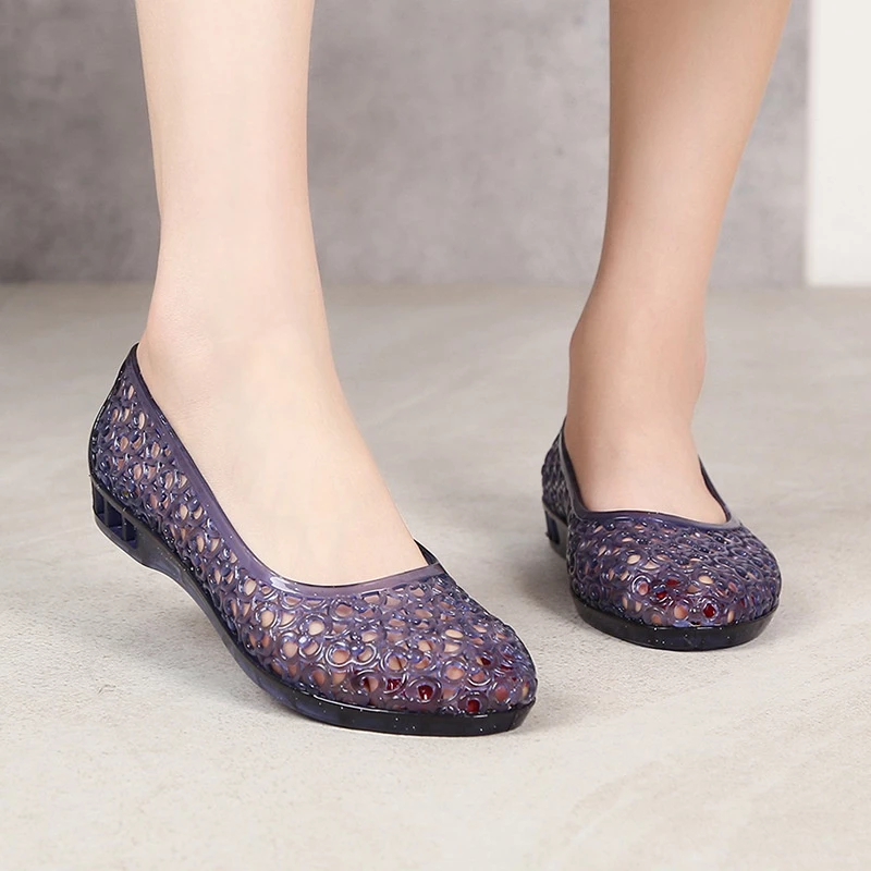 Sandal Slip On Motif Bunga 