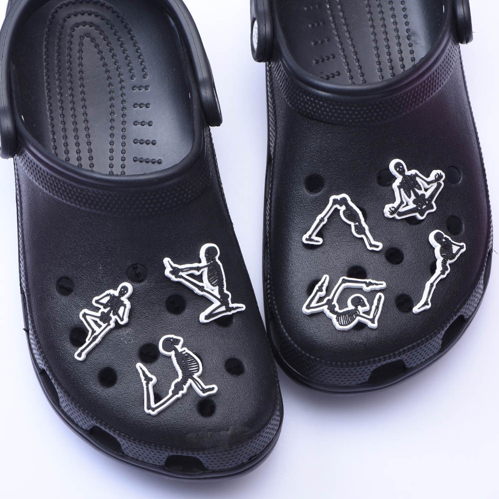 Jual 251 Pin Sandal Crocs Jibbitz Tengkorak Terbaru Hiasan Sendal Flat