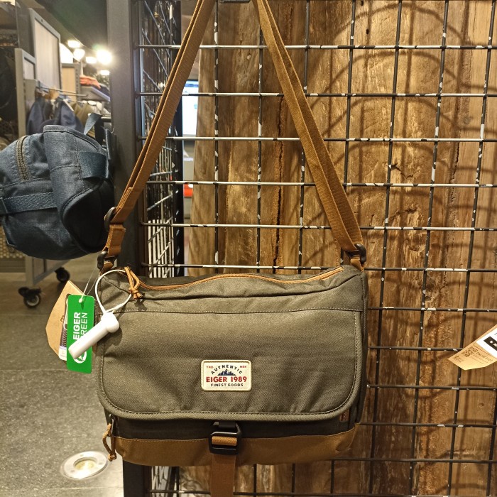 Jual Tas Eiger Selempang ROADTRIP SHOULDER BAG 91000 8797