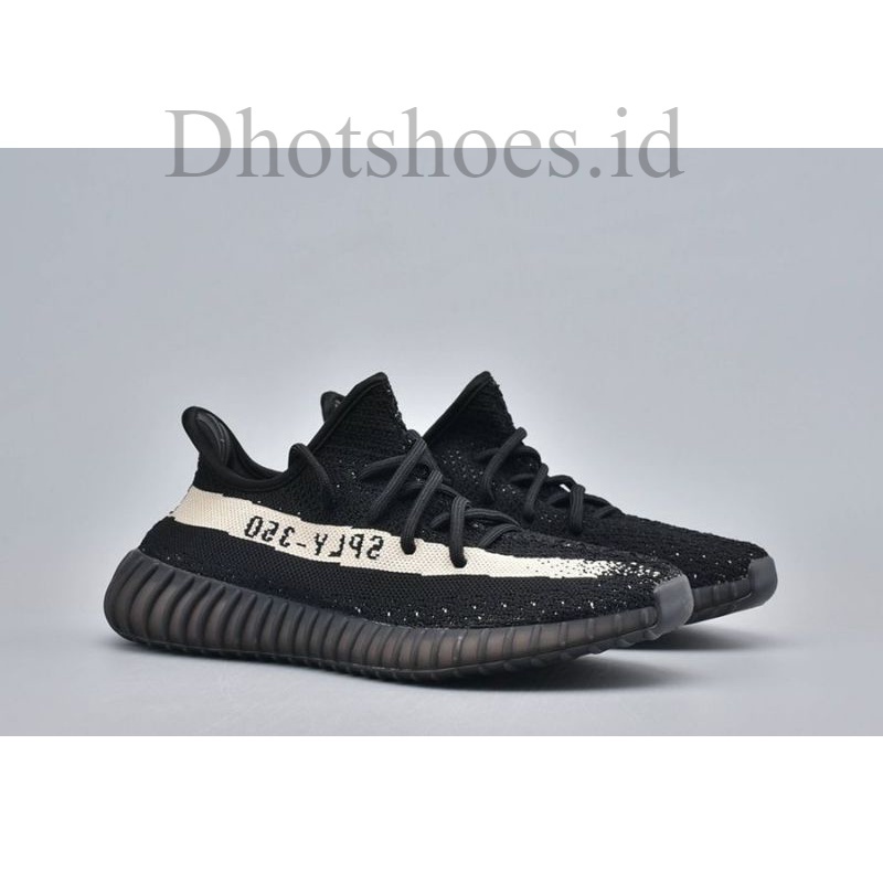 Sepatu nike yeezy clearance hitam