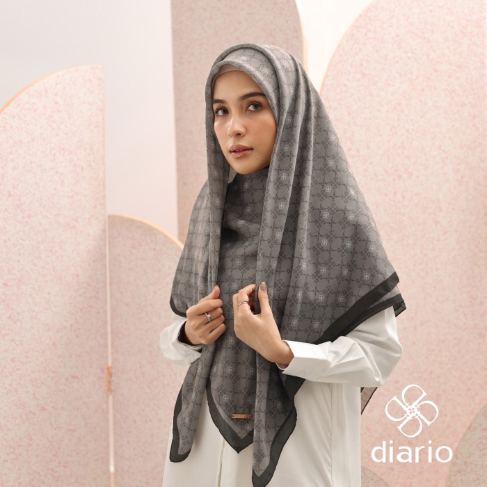 Diario Ultrafine Athalia Scarf Kerudung Segi Empat