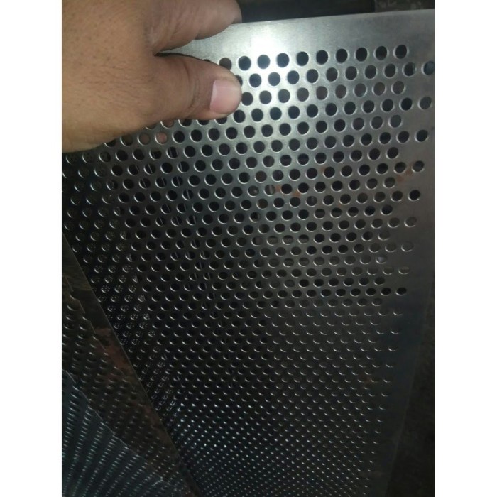 Jual Plat Lubang Besi Bolong Perforated 5mm Ukuran 100cm X 150cm Shopee Indonesia 8614