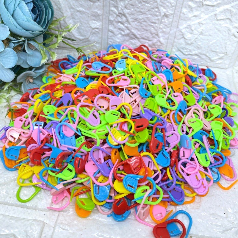 Jual Peniti Hijab Rainbow Bahan Plastik / Pin Jilbab Warna Warni Ecer ...