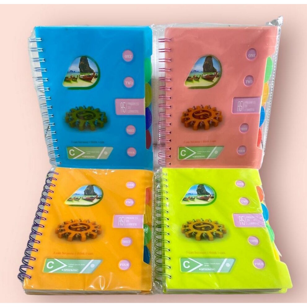 Jual NOTEBOOK RING/ SPIRAL A5 DENGAN PEMBATAS 105 LEMBAR | Shopee Indonesia