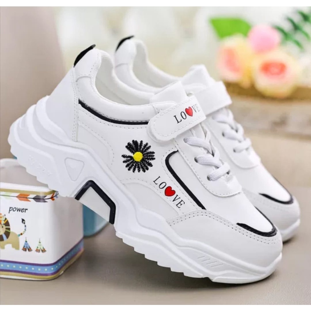 Jual Sepatu Sneakers | Sepatu Sekolah Anak | Simple Stylish Korean ...