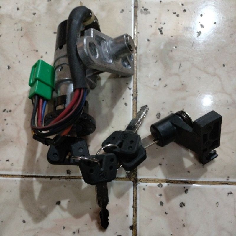 Jual Kunci Kontak Kunci Jok Kontak Set Suzuki Tornado Gs Gx Cristal