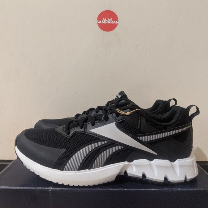 SEPATU REEBOK ZTAUR RUN BLACK HQ3627 BNIB ORIGINAL