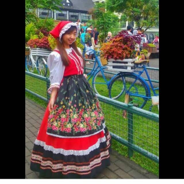 Jual Baju Adat Belanda Wanita Desain Tradisional Velvet | Shopee Indonesia